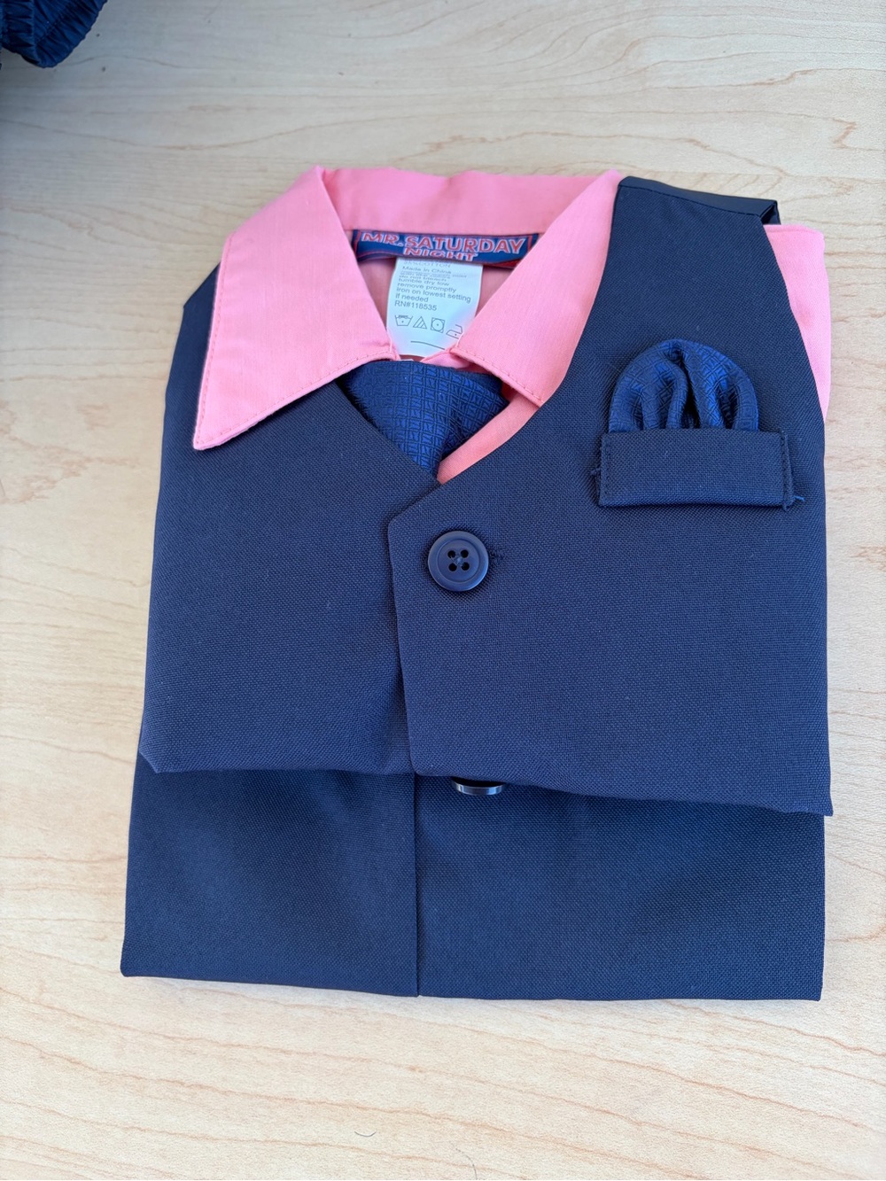 Mr. Saturday Boys Baby outfit set: shirt and pants
Size 18 Months - Picture 10 of 10